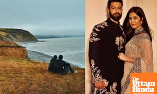 Katrina Kaif-Vicky Kaushal pause to spend quality time by sea
