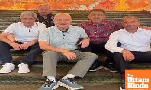 Anupam Kher takes his friends on impromptu holiday in Thailand