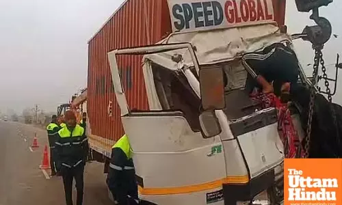 Canter Collides with Brick-Laden Tractor-Trolley  in Mathura: 3 Dead, 1 Critical