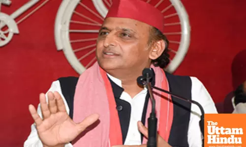 Lucknow: SP Chief Akhilesh Yadav addresses a press conference