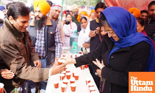 New Delhi: Delhi Chief Minister Atishi participates in a langar