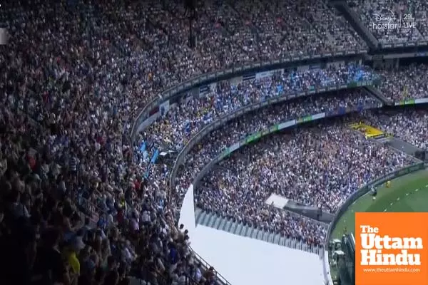 Melbourne Test: India-Australia match sets new record for spectator attendance at MCG Melbourne Test: India-Australia match sets new record for spectator attendance at MCG