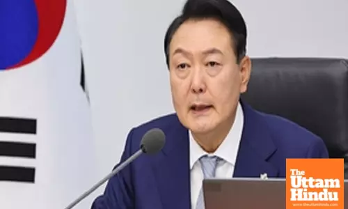 South Korea: Investigators seek arrest warrant for Yoon in first for sitting Prez