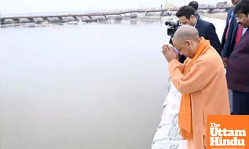 Prayagraj: Uttar Pradesh Chief Minister Yogi Adityanath offers prayer at Sangam