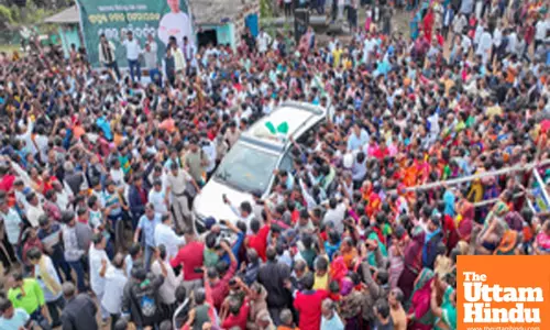 Puri: BJD president and Leader of the Opposition Naveen Patnaik interacts with farmers affected by crop damage