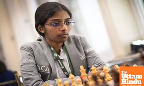Vishy Anand congratulates Vaishali for bronze medal at World Blitz Championship