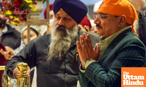 New Delhi: Delhi BJP President Virendra Sachdeva and MP Praveen Khandelwal visits Gurudwara Sis Ganj Sahib