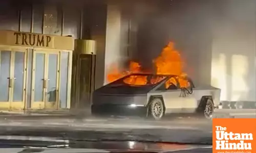 Tesla Cybertruck explodes outside Trump’s Las Vegas Hotel, causing 1 death and 7 injured