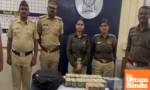 ₹41 Lakh Seized from Scootys Trunk in Nagpur, Two Youths Arrested; Suspected Hawala Link