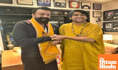 Sanjay Dutt honoured to have Bageshwar baba visit his home
