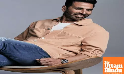 Proud uncle Akshay Kumar pens heartfelt note for Simar Bhatia before Ikkis release