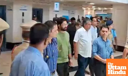 Allu Arjun visits injured boy at Hyderabad hospital