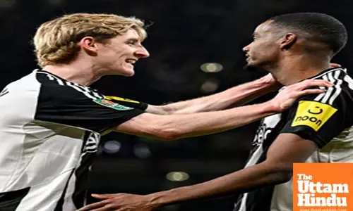 Newcastle beat Arsenal 2-0 to take control of Carabao Cup SF
