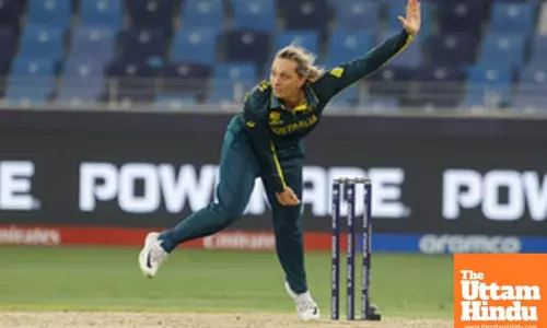 Newcastle beat Arsenal 2-0 to take control of Carabao Cup SF