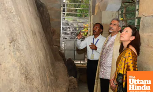 Bhubaneswar: External Affairs Minister Dr. S. Jaishankar visits Dhauli Shanti Stupa