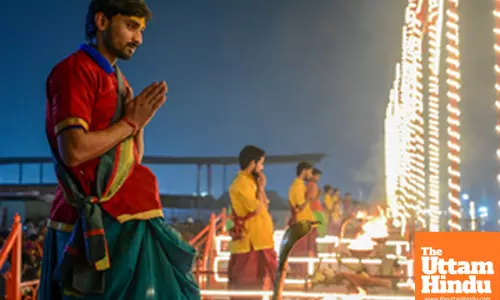 Prayagraj: Priests perform the sacred Ganga Aarti at Sangam