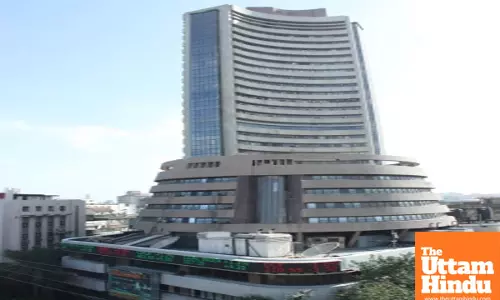 Indian stock market ends flat, Nifty closes below 23,700