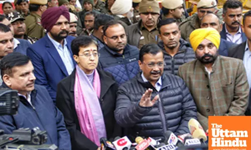 New Delhi: Aam Aadmi Party Leaders Meet Election Commissioner