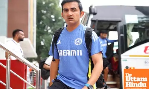 Manoj Tiwary calls Gautam Gambhir a Hypocrite, slams his leadership