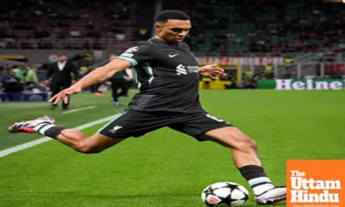 Liverpool head coach Slot backs Trent Alexander-Arnold amid criticism