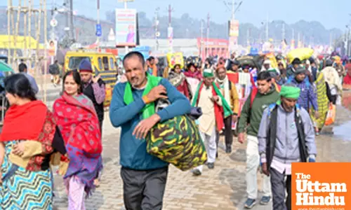 Prayagraj: Devotees arrive on the banks of the Sangam ahead of the Maha Kumbh Mela 2025