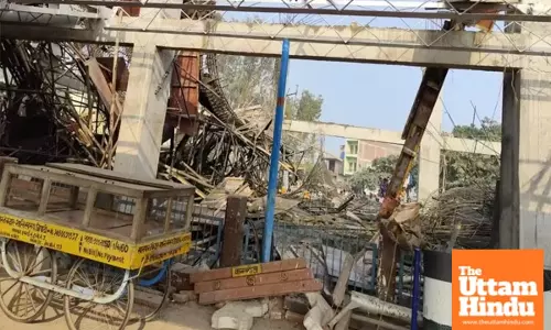 Kannauj Railway Station Horror: Building Slab Falls, 20 Workers Trapped Under Debris