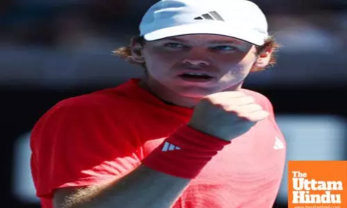 Aus Open: Michelsen serves Tsitsipas opening round exit