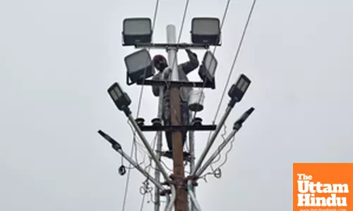 Prayagraj: Preparation work underway at the banks of the Sangam for the Maha Kumbh 2025