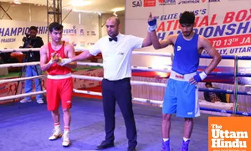 Abhinash Jamwal shocks Shiva Thapa to enter final of Mens Boxing Nationals
