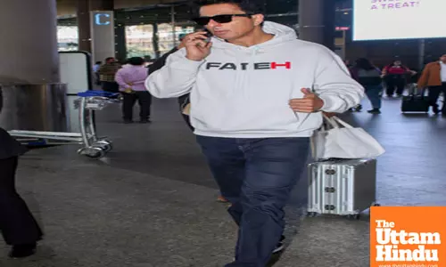 Mumbai: Celebrities Spotted At Airport