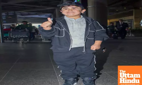 Mumbai: Celebrities Spotted At Airport