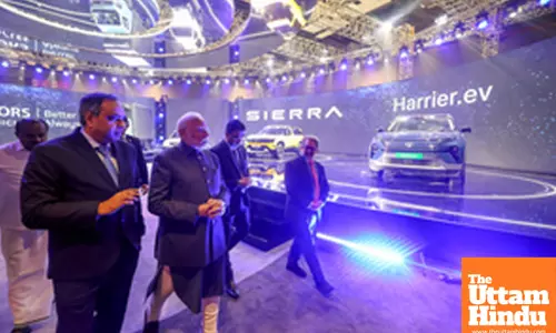 New Delhi: PM Modi visits the Bharat Mobility Global Expo 2025