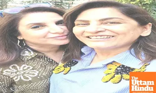 Farah Khan reveals SRK gifts her THIS after every movie