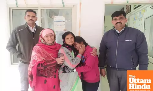 Reunited After 15 Years: Maharashtra Girl Found in Haryana Ashram, Breaks Down Seeing Parents