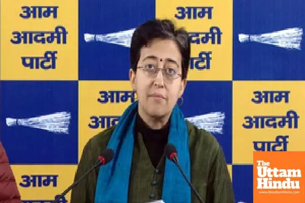 CM Atishi Alleges BJP-Linked Notorious Criminals Behind Attack on Kejriwal CM Atishi Alleges BJP-Linked Notorious Criminals Behind Attack on Kejriwal
