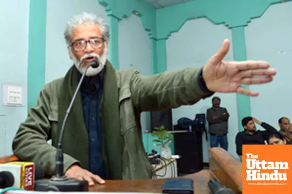 Patna: CPI-ML National Secretary Dipanker Bhatthacharya addresses the partys Badlo Bihar Samagam program Patna: CPI-ML National Secretary Dipanker Bhatthacharya addresses the partys Badlo Bihar Samagam program