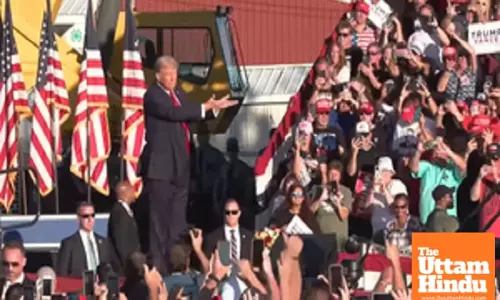 Unlike 2017, top stars, tech tycoons and politicians line up for Donald Trumps historic inauguration