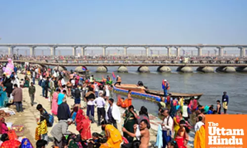 Prayagraj: Devotees gather in large numbers to take a holy dip at the Triveni Sangam