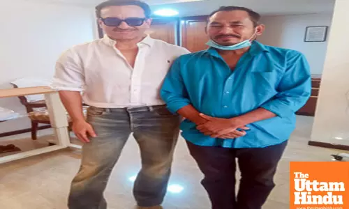 Mumbai: Actor Saif Ali Khan meets auto driver Bhajan Singh Rana, who bravely took him to the hospital after an attack