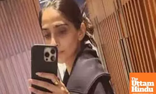 Sonam Kapoor channels her inner diva as she flaunts her breezy sweats