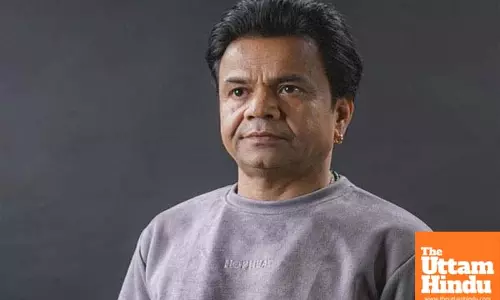 Bollywood Actor Rajpal Yadav Mourns Father’s Demise at AIIMS