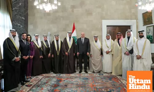 Kuwaiti FM, GCC chief visit Lebanon, pledge support