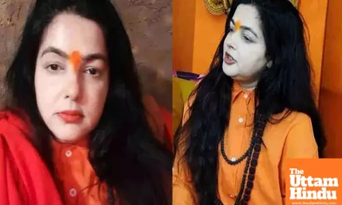 Video: Famous Bollywood Actress Turns Sannyasi, Takes Oath with Kinnar Akhada