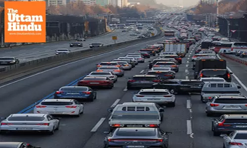 South Korea: Traffic building up on highways on first day of extended Lunar New Year holiday