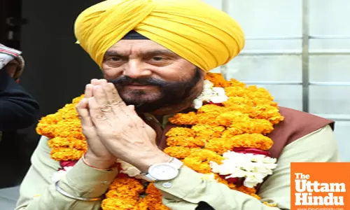 New Delhi: Aam Aadmi Party (AAP) candidate from Shahdara assembly constituency Jitender Singh Shunty campaigns