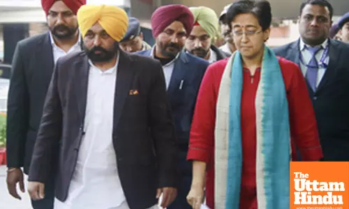New Delhi: Punjab CM Bhagwant Mann and Delhi CM Atishi leave after a meeting with the Election Commissioner