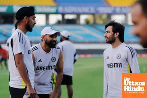 3rd T20I: Shami comes in for Arshdeep as India opt to bowl against England