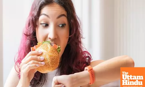 How Eating Too Quickly Affects Digestion, Hunger and Your Body’s Respons