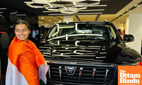 New Delhi: Mahindra Group Chairman Anand Mahindra gifts Scorpio N to para-archer medalist Sheetal Devi