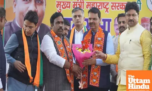 Devendra Fadnavis Leads Massive BJP Rally in Delhi, Urges Support for Praveen Nimesh